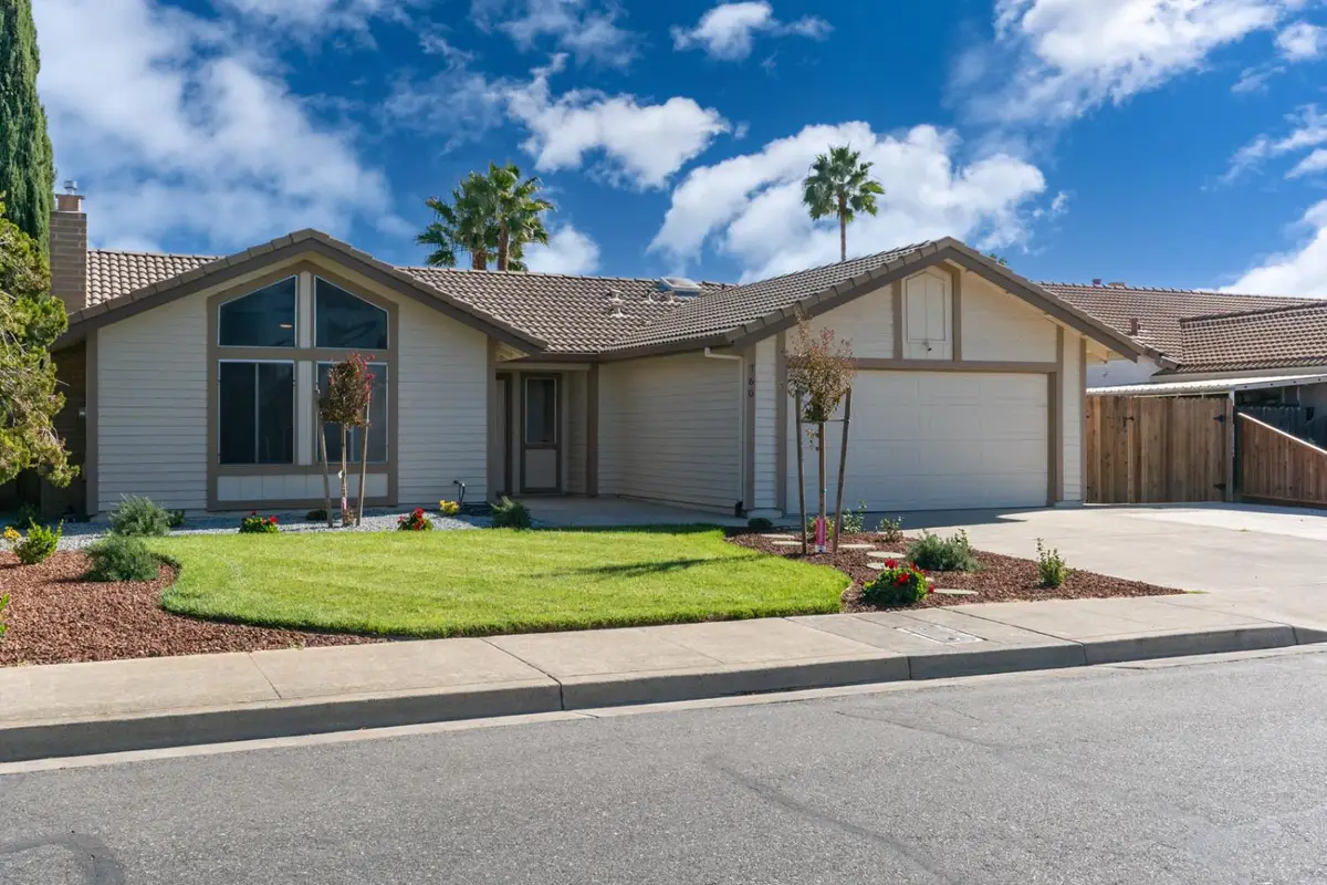 760 Meadowlark Avenue, Los Banos, CA 93635 - Image #1