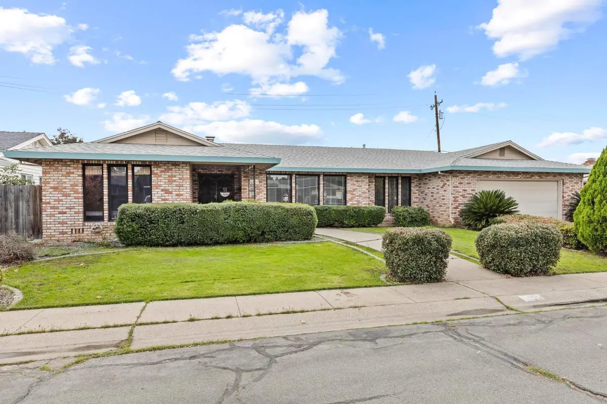 1570 Valley View Drive, Yuba City, CA 95993 - Image #1