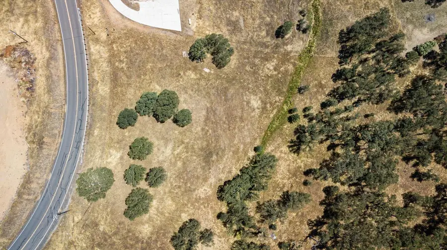 1375 Cheyenne Rd, Copperopolis, CA 95228 - Image #3