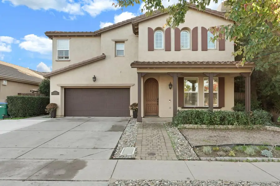 2212 Giannoni Way, Lodi, CA 95242 - Image #2