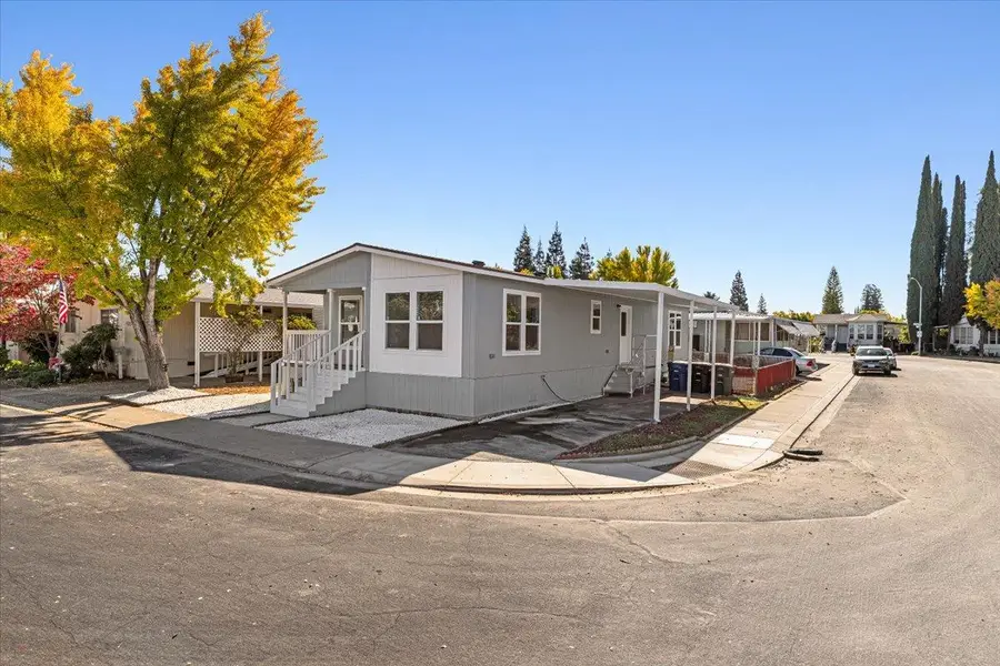 2128 Barrington Lane, Modesto, CA 95350 - Image #2