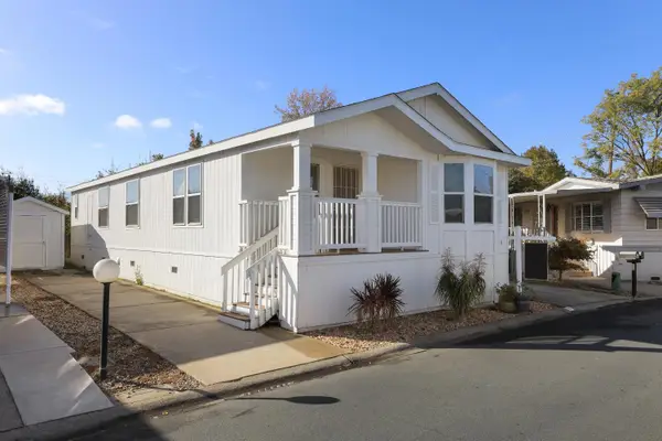 19690 N Highway 99 #8, Acampo, CA 95220