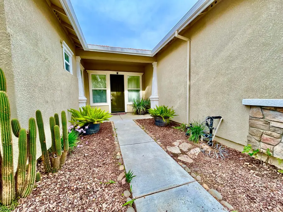 317 Northampton Way, Newman, CA 95360 - Image #3