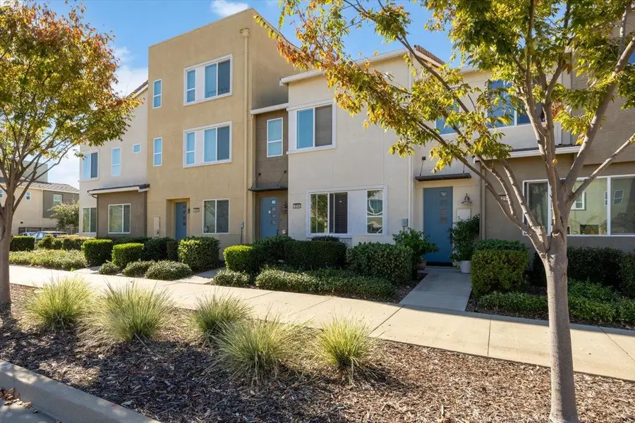 3216 Bridgeway Drive, Rancho Cordova, CA 95670 - Image #2
