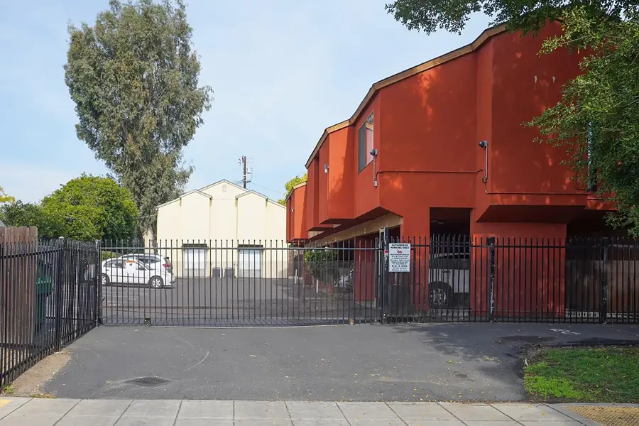 1905 N El Dorado Street, Stockton, CA 95204 - Image #3