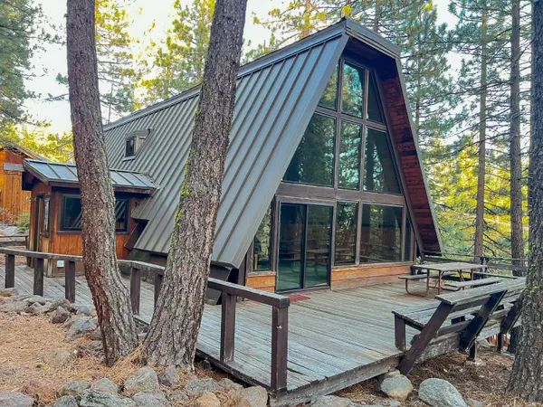 10354 Northwoods Boulevard, Truckee, CA 96161