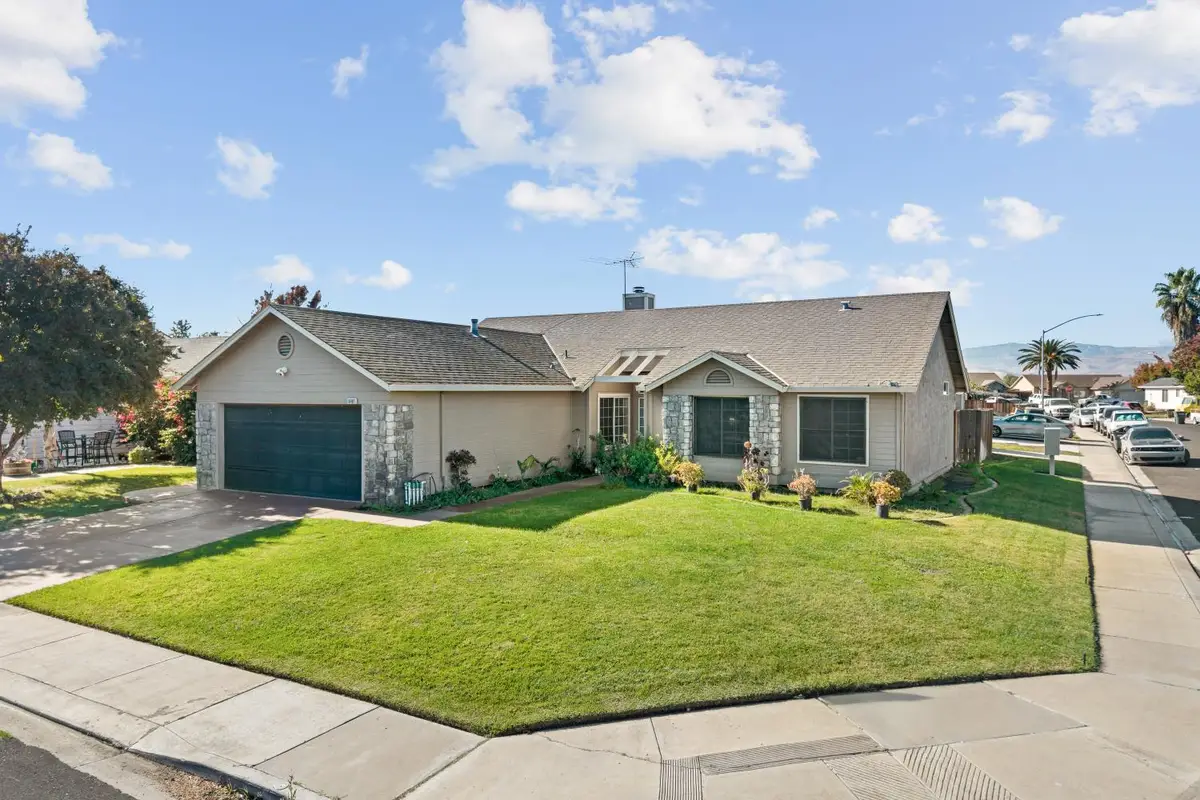 8401 Wilson Street, Patterson, CA 95363 - Image #1