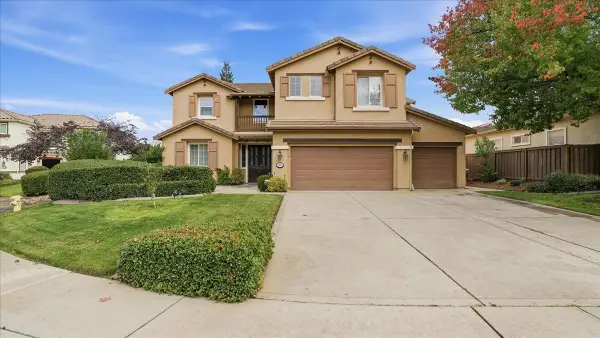 860 Fieldstone Court, Folsom, CA 95630