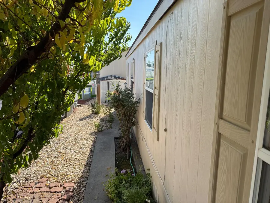 820 N Lincoln Way #42, Galt, CA 95632 - Image #2