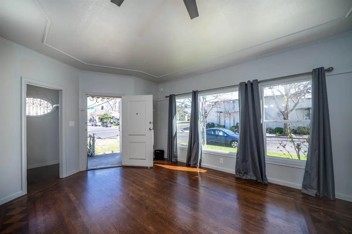 3016 42nd Street, Sacramento, CA 95817 - Image #1