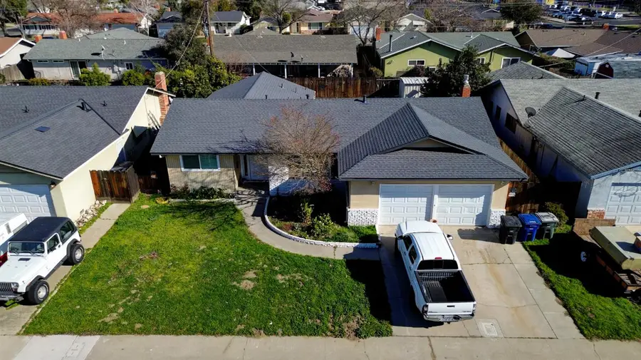 2408 Earlmar Drive, Modesto, CA 95350 - Image #2