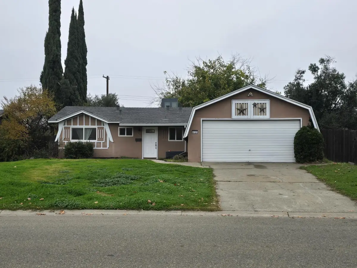 6721 Navion Drive, Citrus Heights, CA 95621 - Image #1