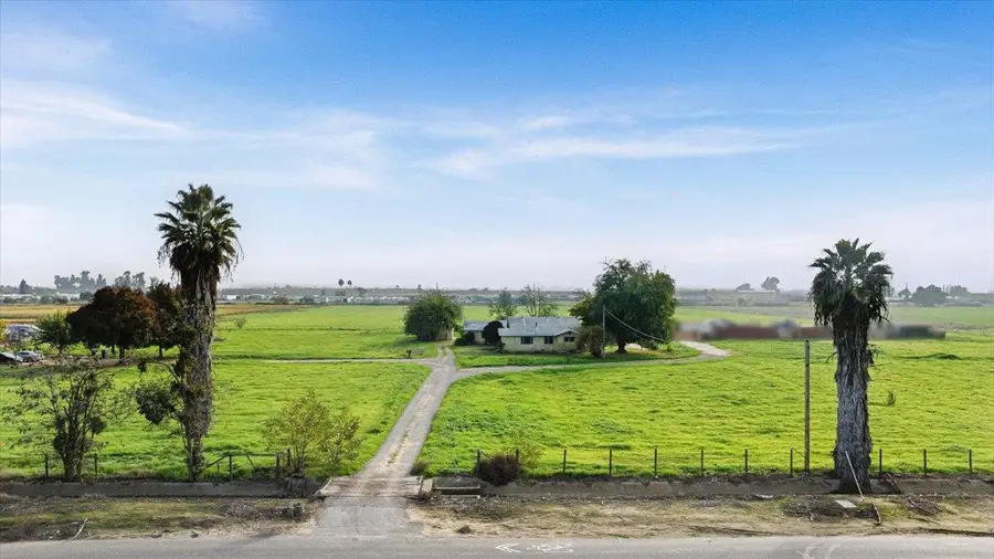 2679 Lobo Avenue, Merced, CA 95348 - Image #2