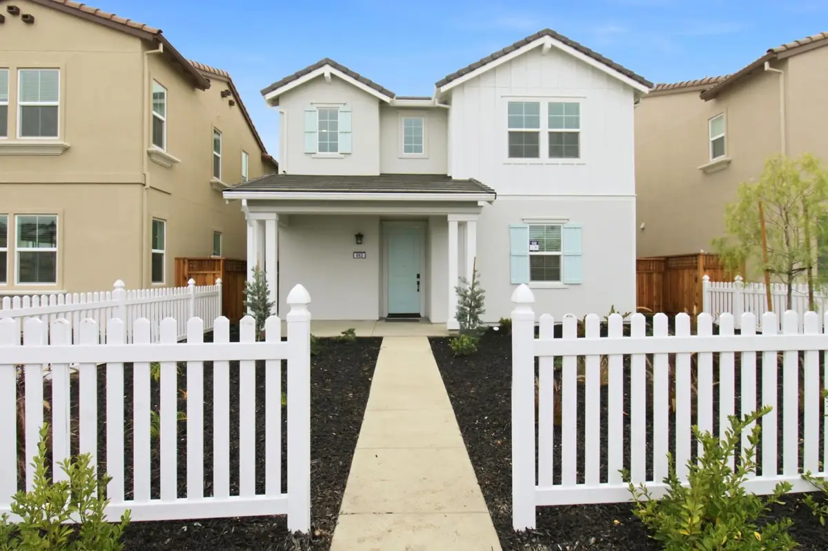 663 E Diaz Lane, Mountain House, CA 95391 - Image #1