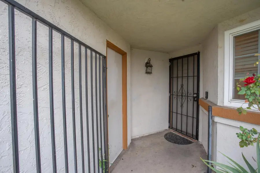 8069 Halkeep Way, Sacramento, CA 95823 - Image #3