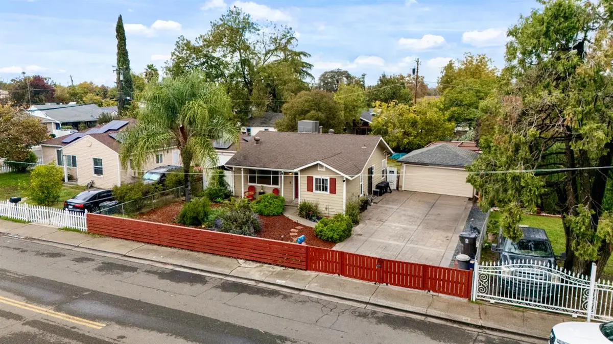 2231 Elmwood Avenue, Stockton, CA 95204 - Image #1