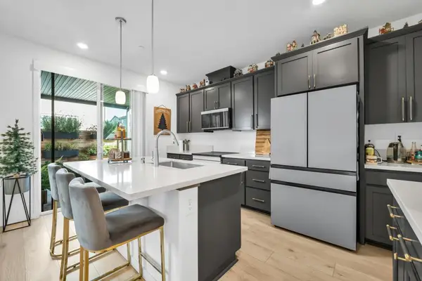 1619 Bronzewick Ln, Sacramento, CA 95834