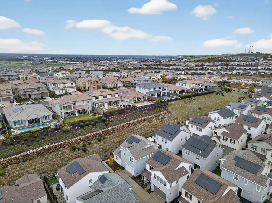 3225 Sunny Gate Lane, Folsom, CA 95630 - Image #2