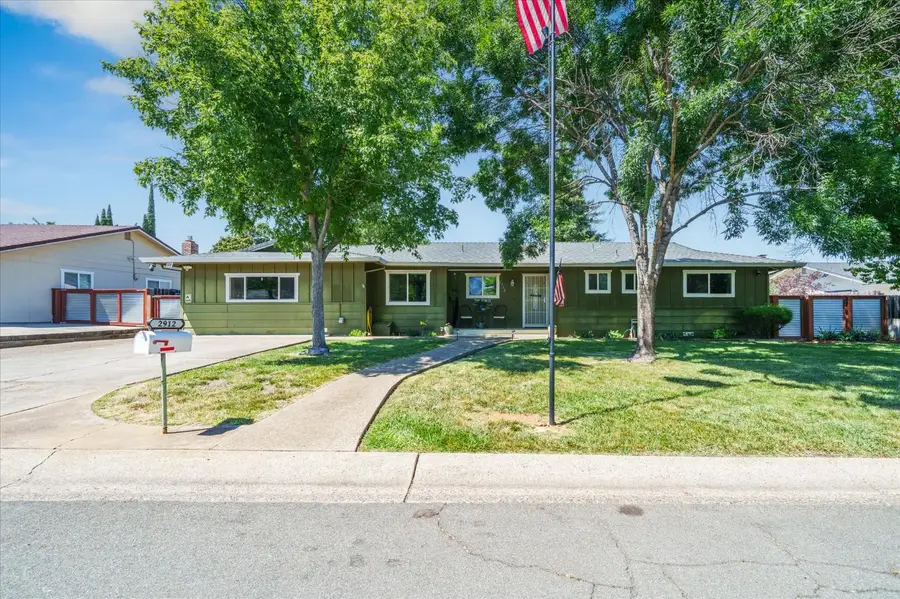 2912 Squire Avenue, Redding, CA 96002 - Image #2