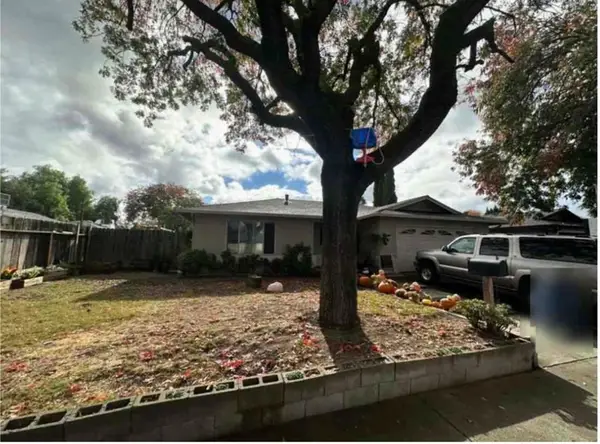 2304 Edmunds Avenue, Modesto, CA 95350