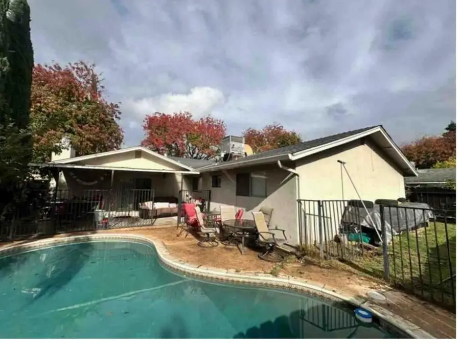 2304 Edmunds Avenue, Modesto, CA 95350 - Image #2