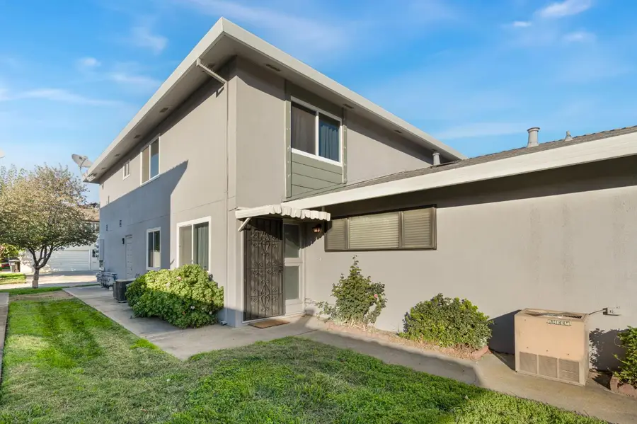 9049 El Cajon Way #3, Sacramento, CA 95826 - Image #2