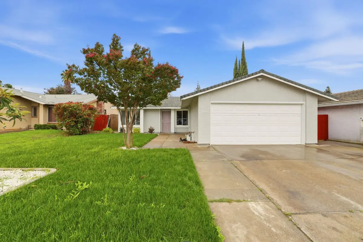 7884 White Stag Way, Sacramento, CA 95823 - Image #1