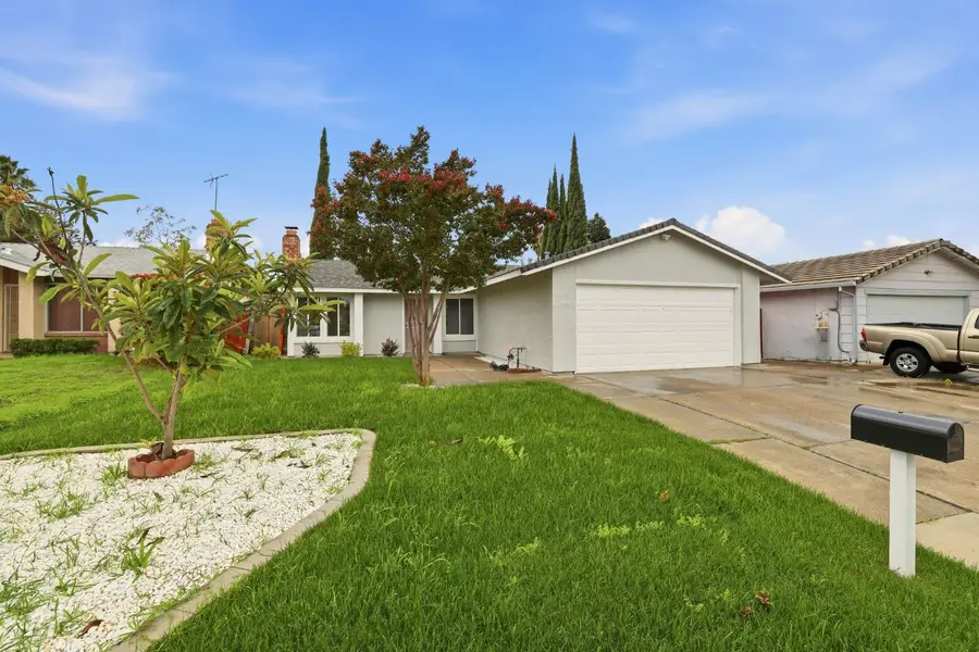 7884 White Stag Way, Sacramento, CA 95823 - Image #2