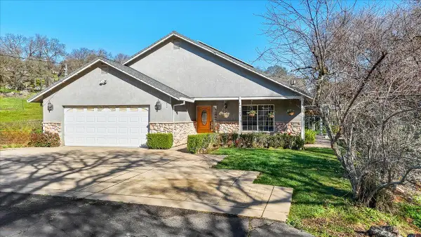 5593 Baldwin Street, Valley Springs, CA 95252