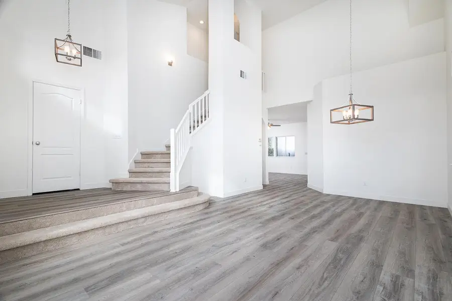 157 Sutcliffe Circle, Folsom, CA 95630 - Image #2