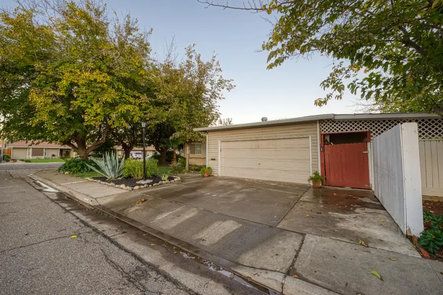 902 Waller, Gustine, CA 95322 - Image #3