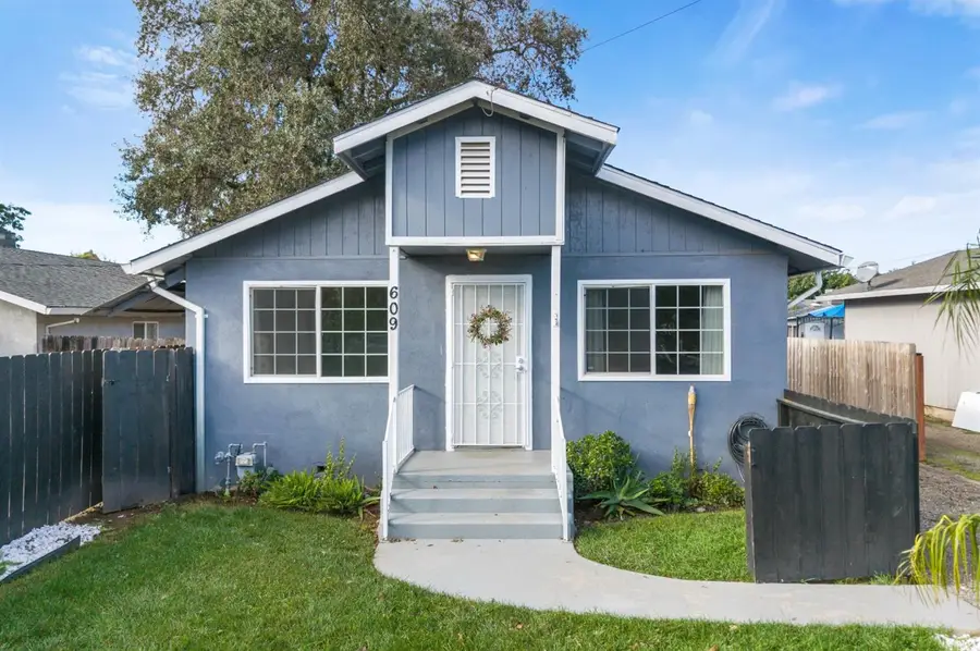 609 S Coolidge Avenue, Stockton, CA 95215 - Image #2