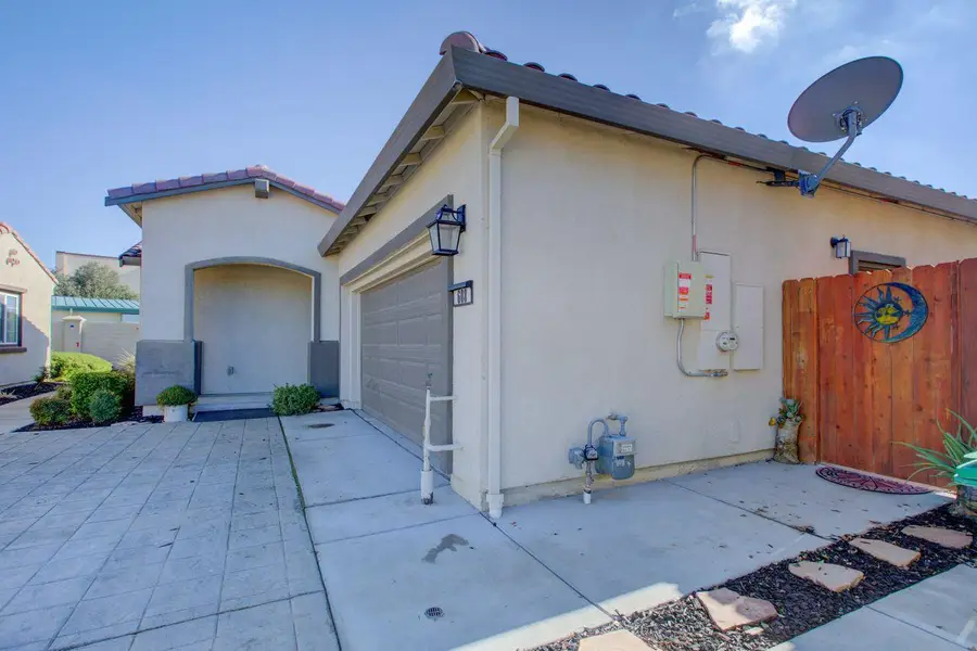 608 Machado Street, Los Banos, CA 93635 - Image #3