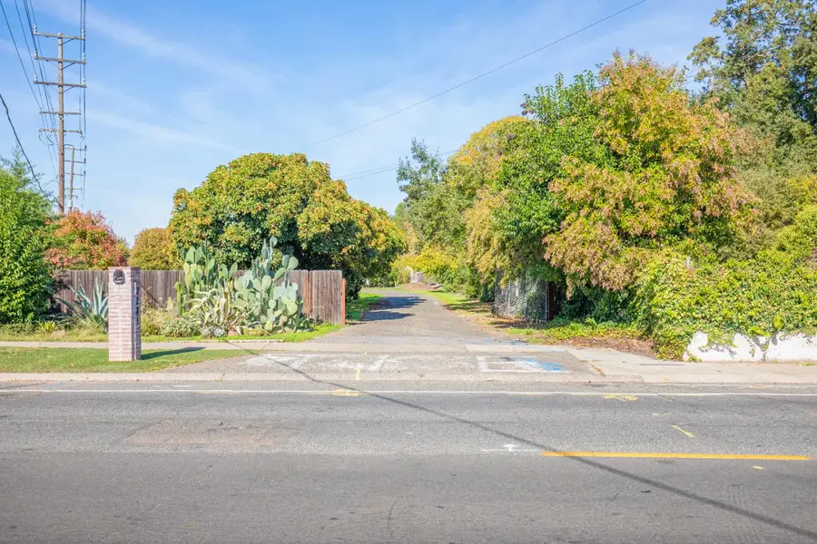 2281 Sierra Boulevard, Sacramento, CA 95825 - Image #2