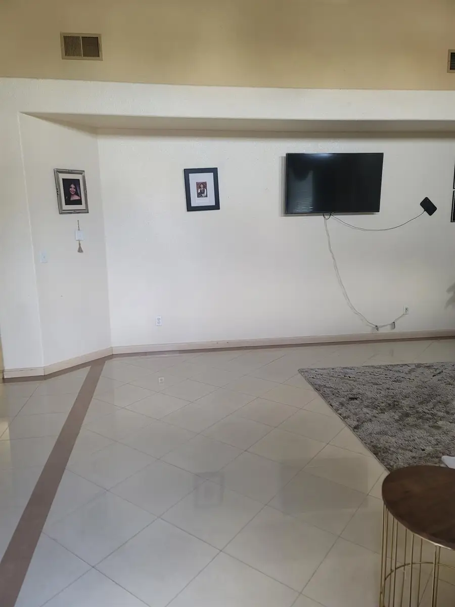 7140 Rotella Drive, Sacramento, CA 95824 - Image #2