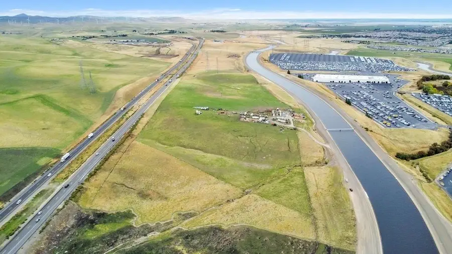 25559 S International, Tracy, CA 95377 - Image #2