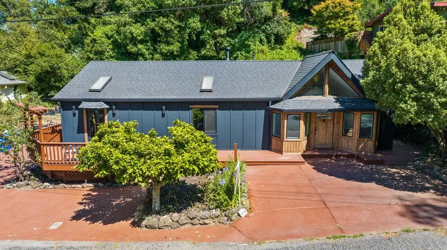 610 Nestora Avenue, Aptos, CA 95003 - Image #2