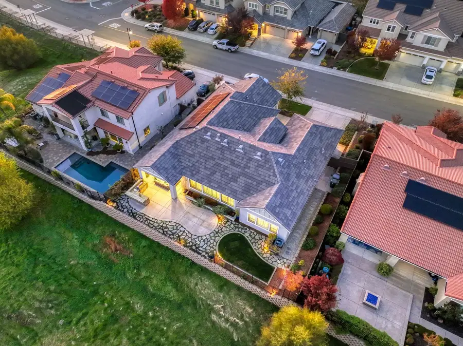 980 Dusty Stone Loop, Rocklin, CA 95765 - Image #2