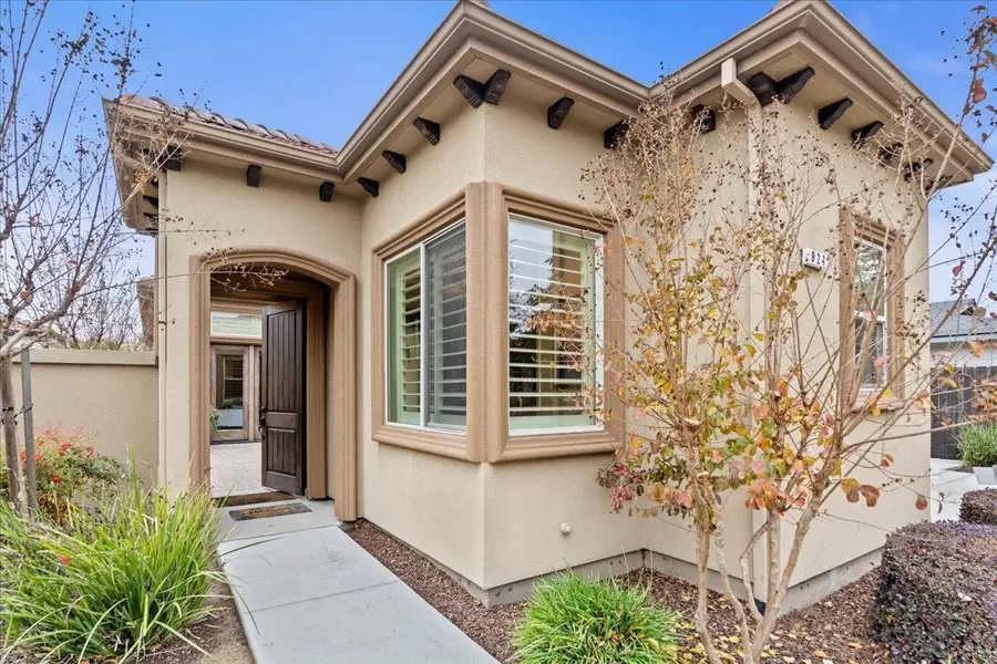 921 Hackberry Avenue, Modesto, CA 95350 - Image #3