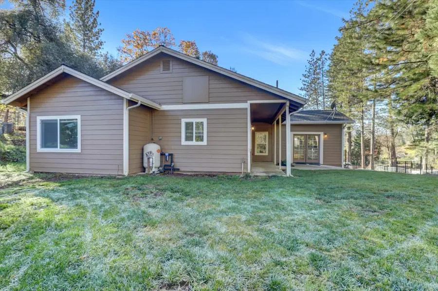 10893 Newtown Road, Nevada City, CA 95959 - Image #2