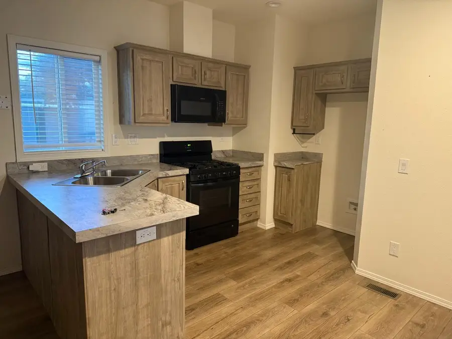 14740 Bass Drive #28, Redding, CA 96003 - Image #2