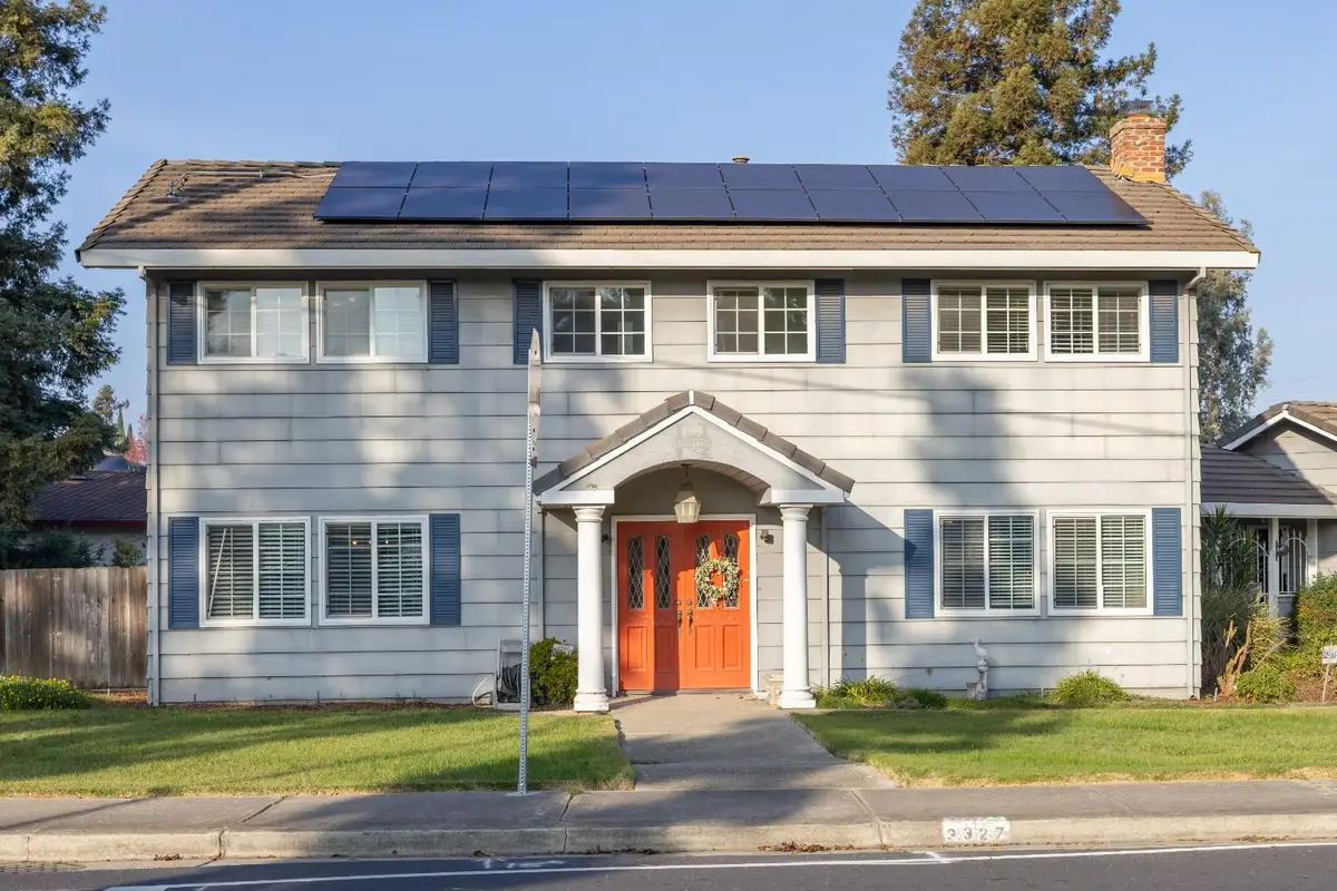 3327 Country Club Boulevard, Stockton, CA 95204 - Image #1