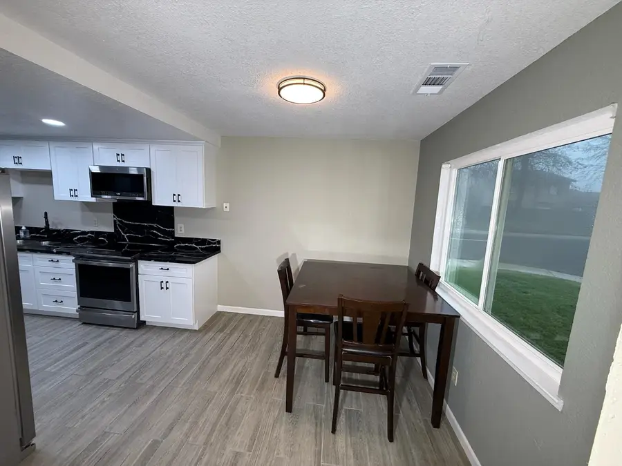 3945 Sparrow Court, Modesto, CA 95356 - #2