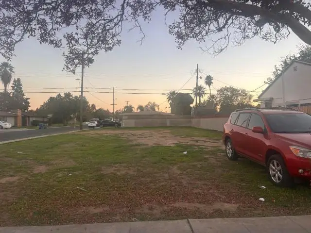 1442 E Shields Avenue, Fresno, CA 93704 - Image #2