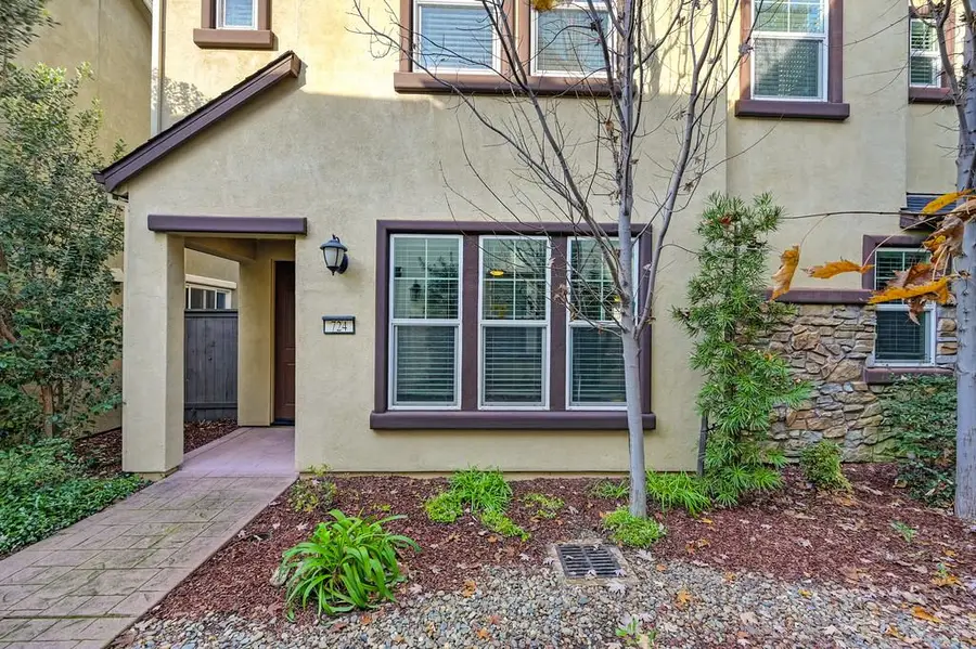 724 Montblanc Place, Roseville, CA 95747 - Image #3