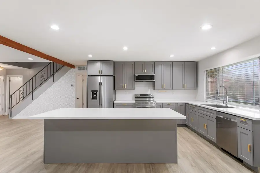 1805 E Orangeburg Avenue, Modesto, CA 95355 - Image #3