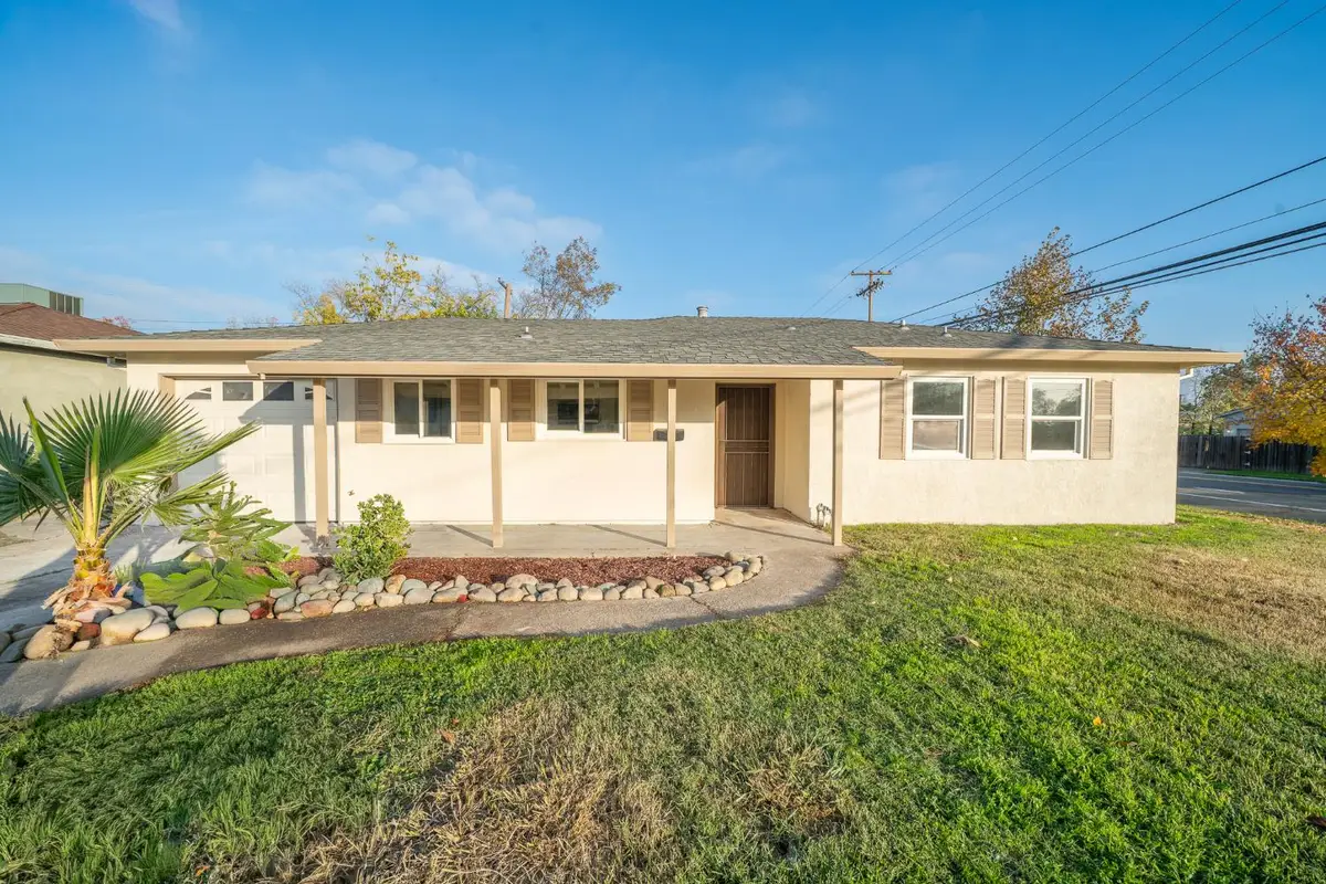 1300 Shadowglen Rd, Sacramento, CA 95864 - Image #1