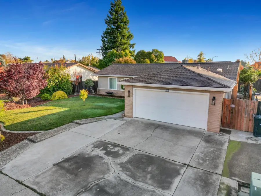 1205 Cresthaven Drive, Roseville, CA 95678 - Image #2