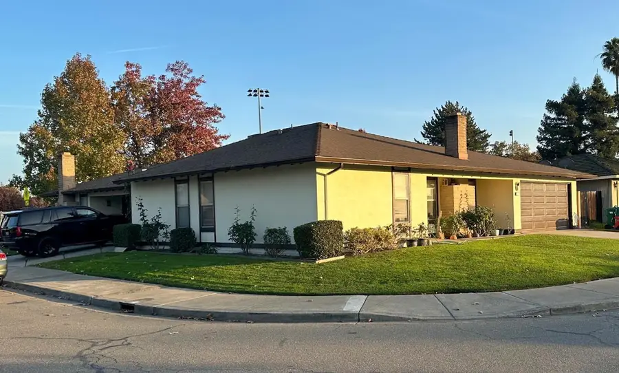 1300 Burgundy Lane, Lodi, CA 95242 - #2