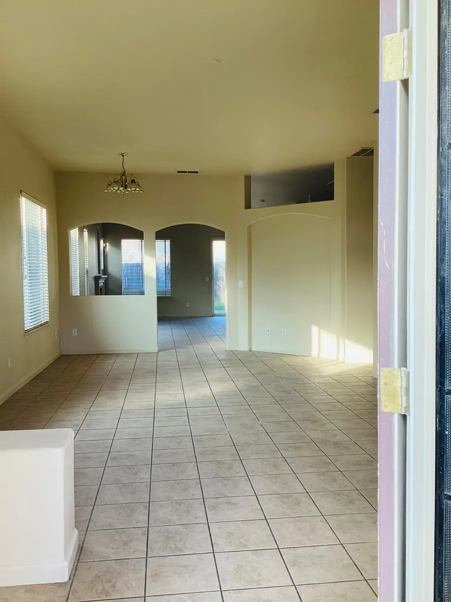 4162 Blake Circle, Stockton, CA 95206 - Image #3